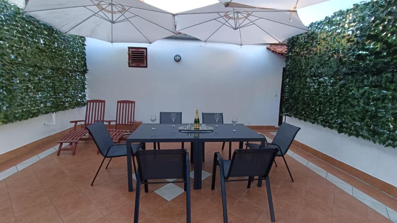Studio Apartment Jemi بولا المظهر الخارجي الصورة