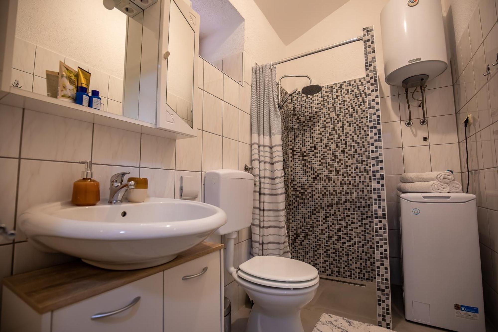 Studio Apartment Jemi بولا المظهر الخارجي الصورة